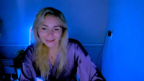 Lora online show from 10, 6, 2026