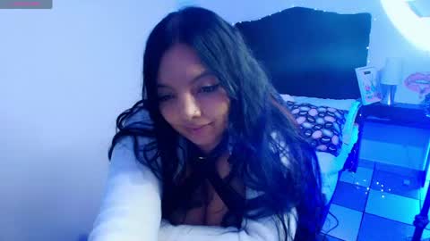 Snapshot of loren_44tits chatting on 20, 5, 2026 Loren online show from 20, 5, 2026