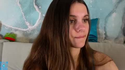 Chloe for Fan BlackHole online show from 7, 6, 2026