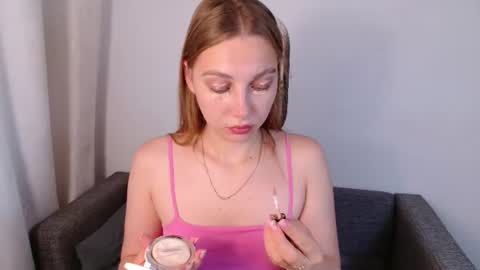 love bella  online show from 19, 6, 2026