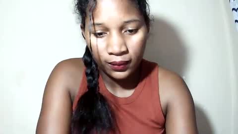 lovelylarra online show from 12, 6, 2026