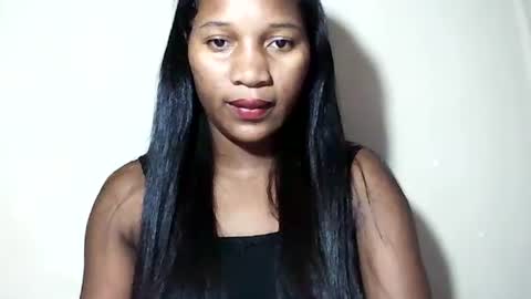 lovelylarra online show from 14, 6, 2026