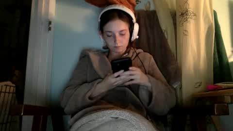 Luci Layne online show from 27, 5, 2026