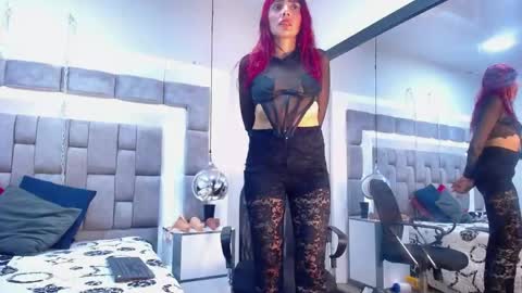 Lucie Red online show from 7, 6, 2026