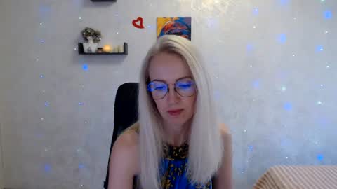 Snapshot of luckcristal chatting on 2, 7, 2026 Arina online show from 2, 7, 2026