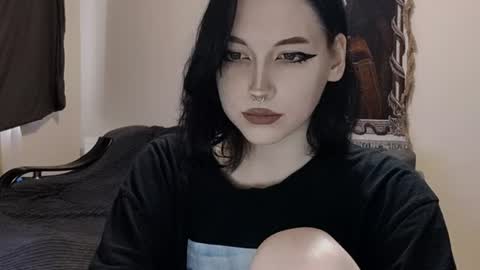 luckybastrad0677 online show from 17, 6, 2026