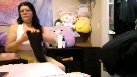 Jade online show from 11, 6, 2026