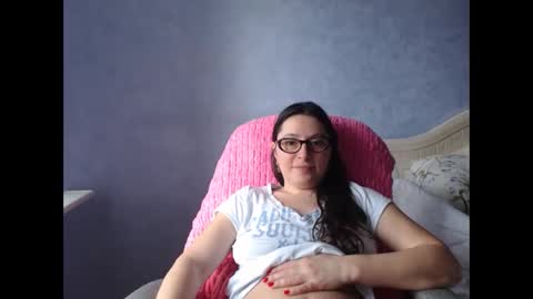 luckylinda23 online show from 9, 6, 2026