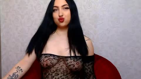 Mia online show from 29, 5, 2026