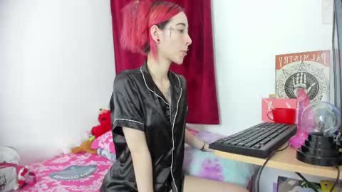Snapshot of lucyblood chatting on 11, 7, 2026 lucyblood online show from 11, 7, 2026