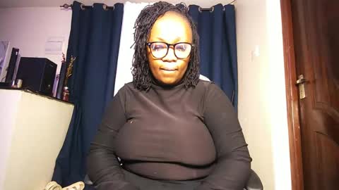 Snapshot of lulu_sparks1 chatting on 22, 6, 2026 lulu_sparks1 online show from 22, 6, 2026