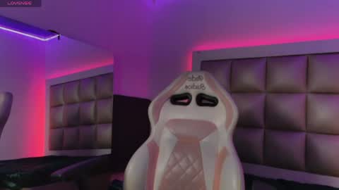 Snapshot of luna__scarlett chatting on 12, 5, 2026 luna online show from 12, 5, 2026