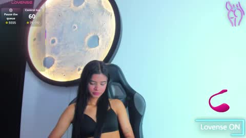 luna_bella_23 online show from 20, 5, 2026