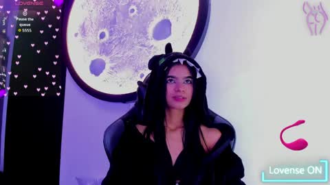 luna_bella_23 online show from 30, 5, 2026