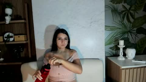 luna_ferrari online show from 7, 6, 2026