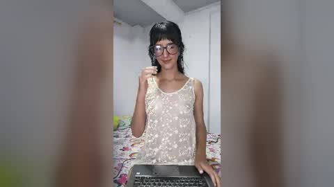 lunaaluneraa online show from 1, 7, 2026