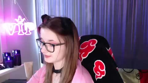 LunaXcherry online show from 22, 6, 2026