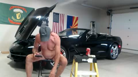 luv_missle online show from 5, 7, 2026