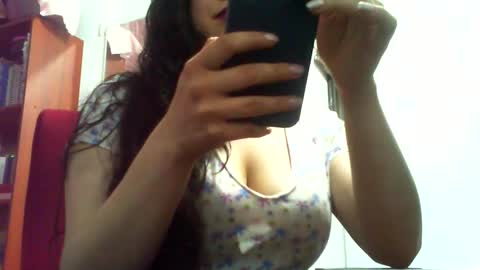 Snapshot of luxdasilva chatting on 23, 5, 2026 luxdasilva online show from 23, 5, 2026