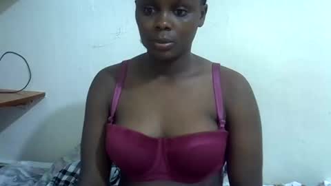 lyn_anna online show from 10, 6, 2026