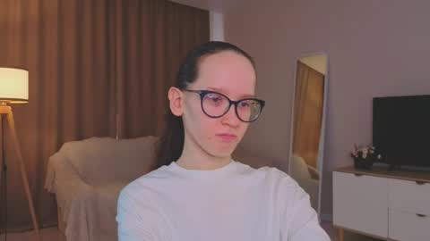 Sara online show from 6, 6, 2026