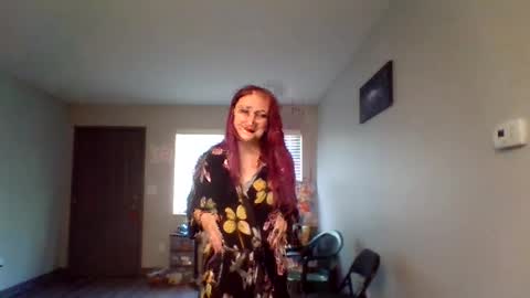 Lynn  online show from 18, 6, 2026