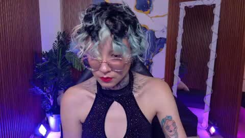 lyra_tay online show from 11, 7, 2026
