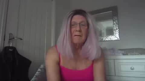 Snapshot of maclan7 chatting on 4, 2, 2026 Deanne online show from 4, 2, 2026