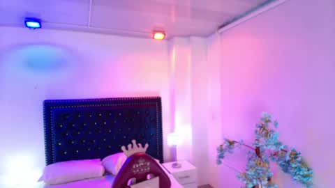 Madame Scarllet  online show from 4, 6, 2026