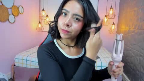 Oliviah online show from 6, 6, 2026