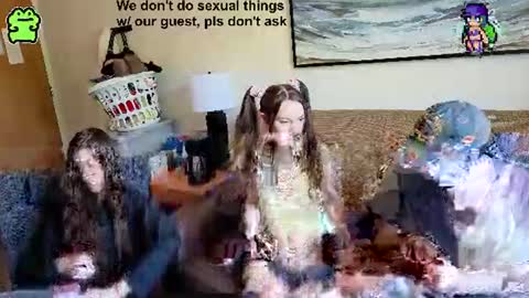 manicpixiedreamfrog online show from 14, 6, 2026