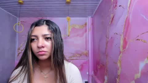 Snapshot of maraluna_ chatting on 7, 5, 2026 Maraluna online show from 7, 5, 2026