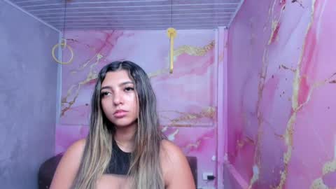 Snapshot of maraluna_ chatting on 11, 5, 2026 Maraluna online show from 11, 5, 2026