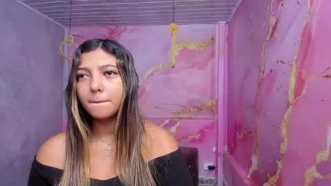 Snapshot of maraluna_ chatting on 7, 6, 2026 Maraluna online show from 7, 6, 2026