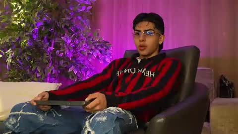 Marco and Ethan online show from 19, 6, 2026