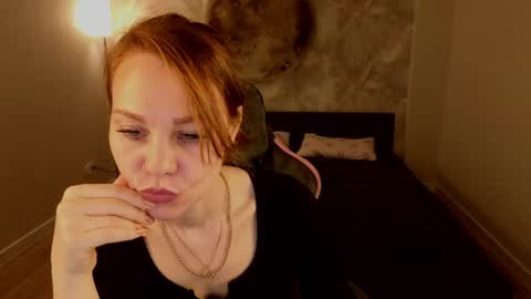 Snapshot of margo_kellly chatting on 7, 5, 2026 Margo Kellly online show from 7, 5, 2026