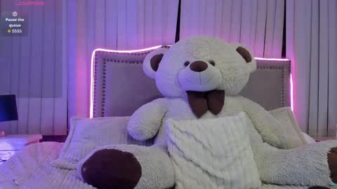 mariana__thompson online show from 4, 6, 2026