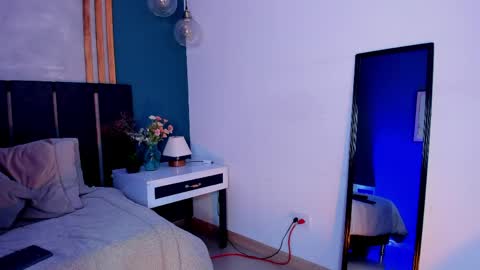 marie_bass online show from 4, 6, 2026