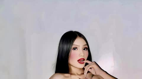 IM YOUR BABE GIRL LYCA online show from 21, 6, 2026