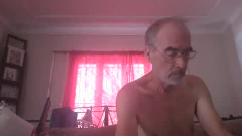 mark_and_lola online show from 4, 12, 2025