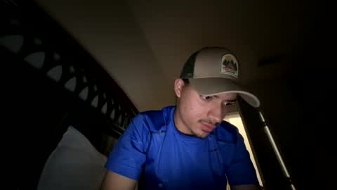 marlonnolascotabora15 online show from 22, 4, 2026