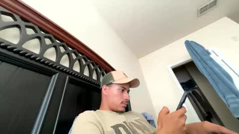 marlonnolascotabora15 online show from 17, 5, 2026