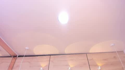 martina touss  online show from 10, 6, 2026