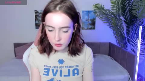 Snapshot of mary_cuddle chatting on 8, 2, 2025 Marry online show from 8, 2, 2025
