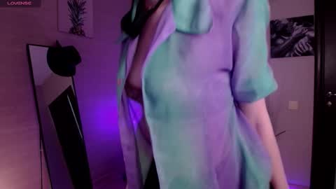 Snapshot of mary_cuddle chatting on 1, 3, 2025 Marry online show from 1, 3, 2025