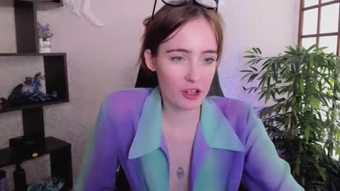 Snapshot of mary_cuddle chatting on 12, 3, 2025 Marry online show from 12, 3, 2025