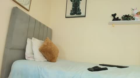 mary_cute9 online show from 9, 6, 2026