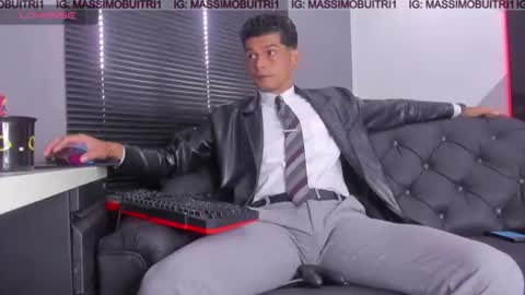 I am Massimo online show from 23, 6, 2026