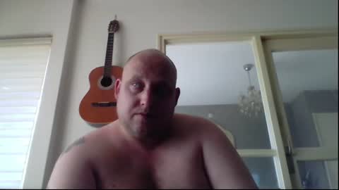 mastrubeertje1988 online show from 24, 6, 2026