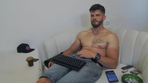 mauro_real_man online show from 8, 6, 2026